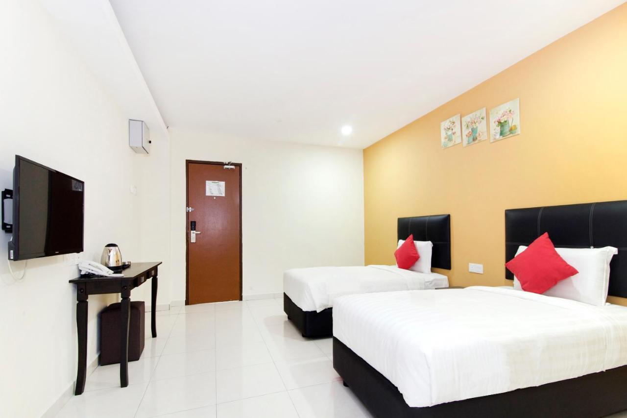Central Hotel Bahau Екстер'єр фото