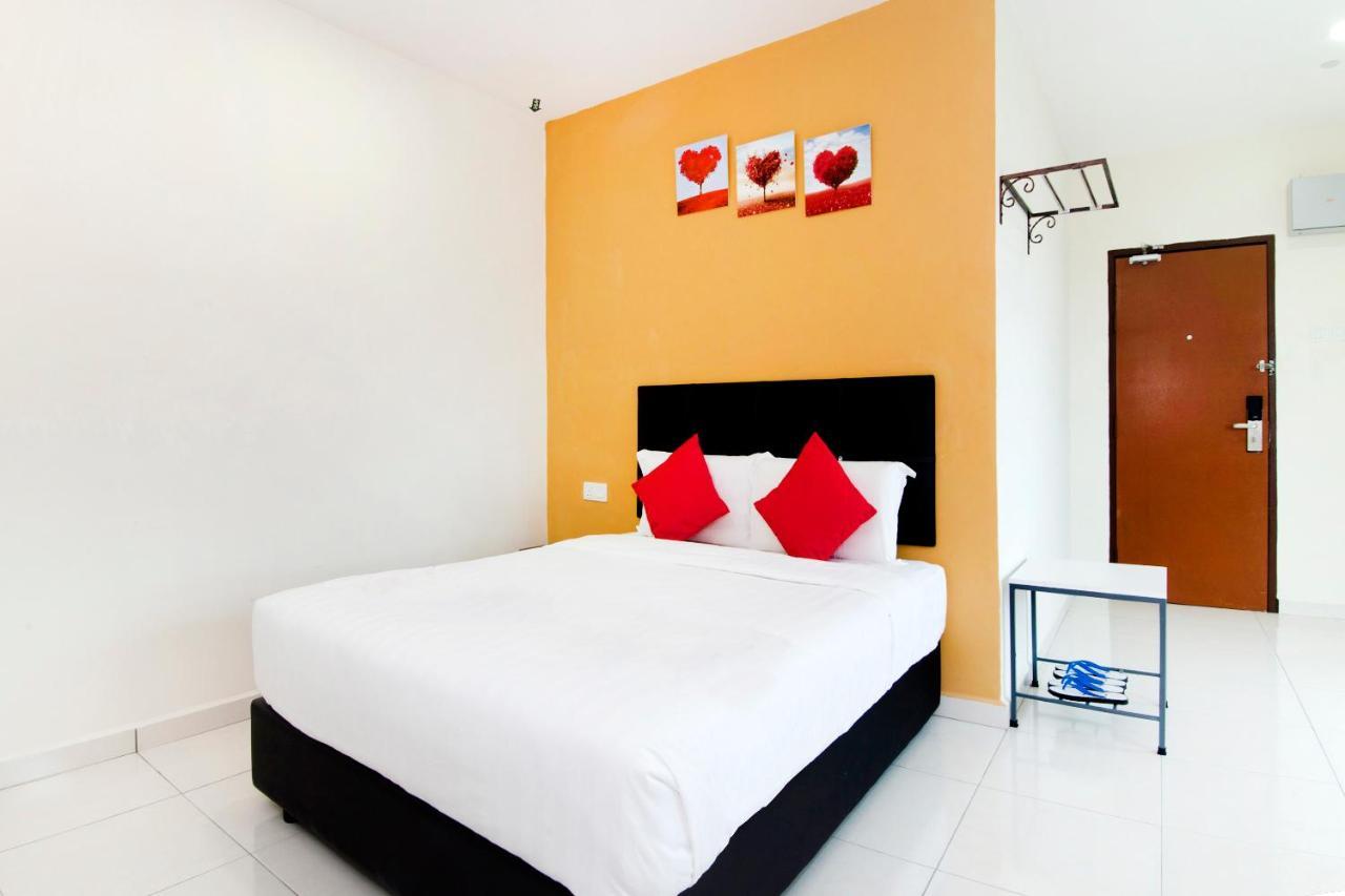 Central Hotel Bahau Екстер'єр фото