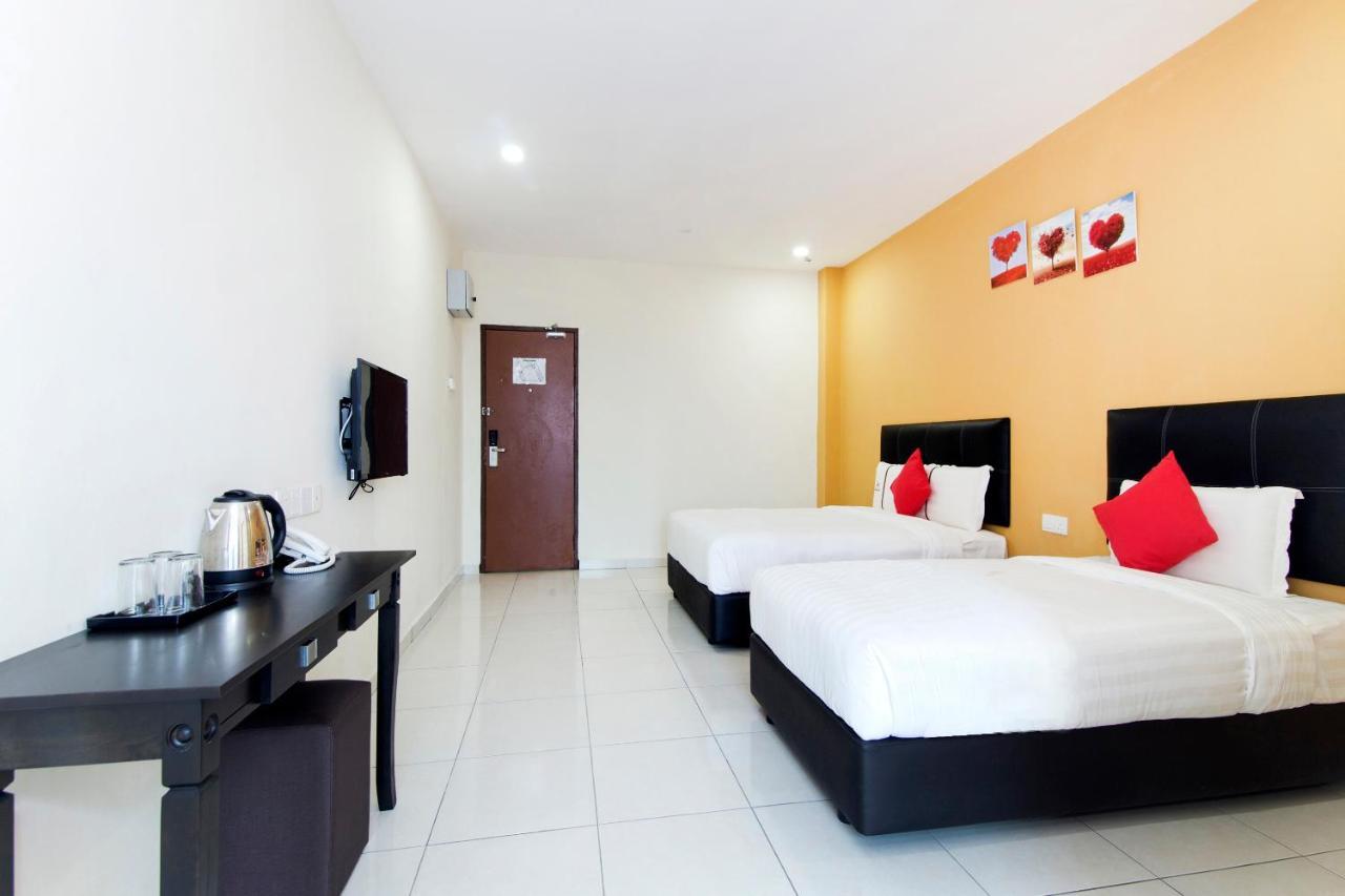 Central Hotel Bahau Екстер'єр фото